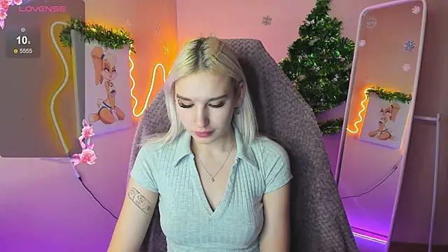 EvelinaLuu online show from 01.15.26