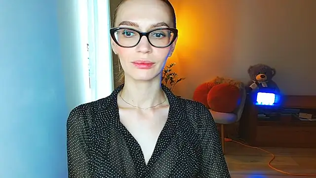 Snapshot of Lady_Sunshine_ chatting on 04.18.26 Lady Sunshine online show from 04.18.26