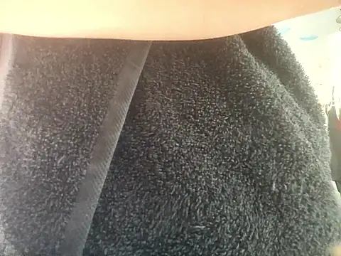 Snapshot of ShysluutGia chatting on 01.15.26 ShysluutGia online show from 01.15.26