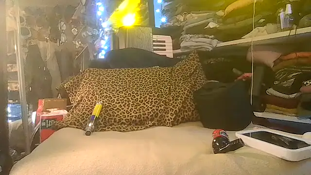 Snapshot of ShysluutGia chatting on 02.06.26 ShysluutGia online show from 02.06.26