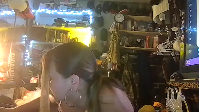 ShysluutGia online show from 04.11.26