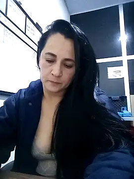 Alanna 11 online show from 10.13.25