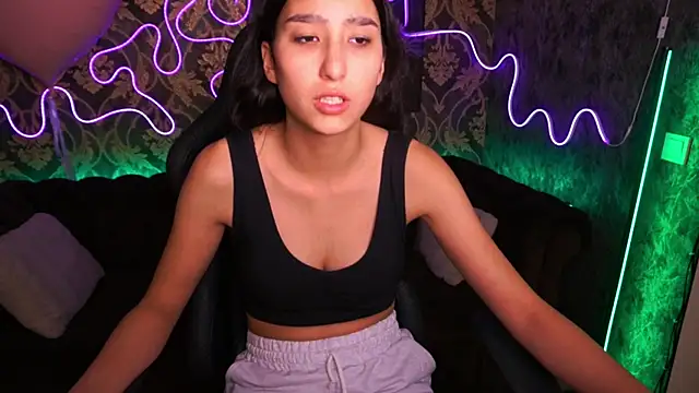 CharmMocco online show from 02.20.25