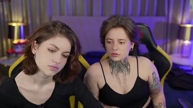 Snapshot of Ayza054 chatting on 02.09.25 Ayza054 online show from 02.09.25