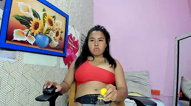 camilagreeco online show from 02.18.25