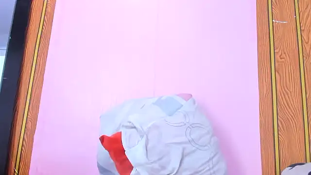 camilagreeco online show from 10.03.25