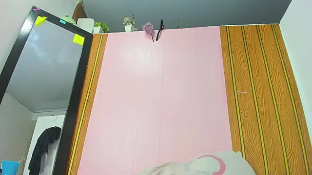 camilagreeco online show from 10.05.25