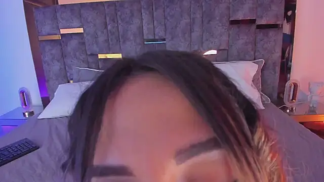 Nataylayla online show from 03.12.25