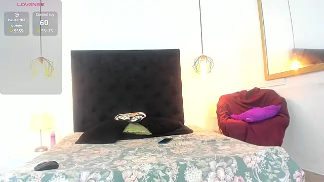 ChanelleJohnson  online show from 03.19.25