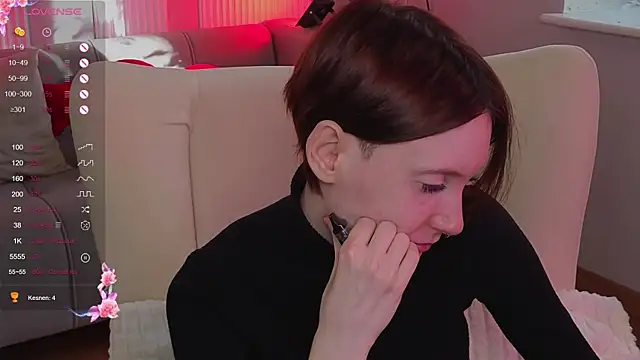 Snapshot of JoYung chatting on 10.04.25 JoYung online show from 10.04.25