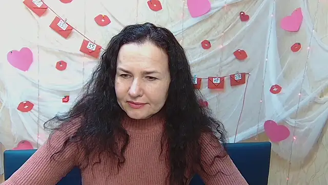 Snapshot of Miroslava_Happi chatting on 02.12.25 Miroslava Happi online show from 02.12.25