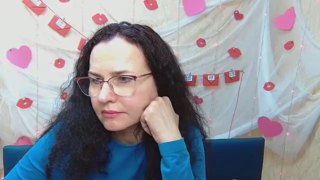 Snapshot of Miroslava_Happi chatting on 02.12.25 Miroslava Happi online show from 02.12.25