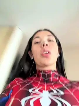 KarolVega- online show from 10.30.25