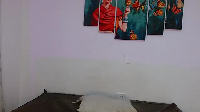 Selena fox7 online show from 02.21.25