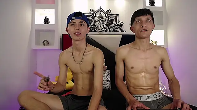 Snapshot of MaikyCooper chatting on 02.26.25 MaikyCooper online show from 02.26.25