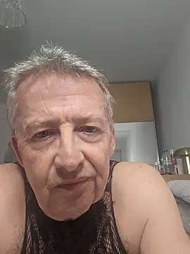 mann4u147 online show from 10.27.25