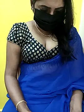 Snapshot of Thamarai28 chatting on 03.18.25 Thamarai28 online show from 03.18.25