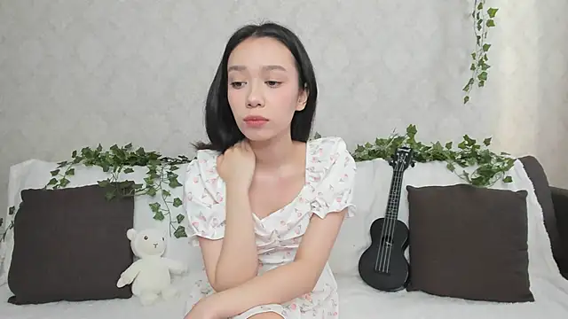 CherryMolly online show from 02.20.25