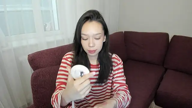 CherryMolly online show from 09.25.25