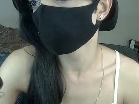 YourCDBitch online show from 10.04.25