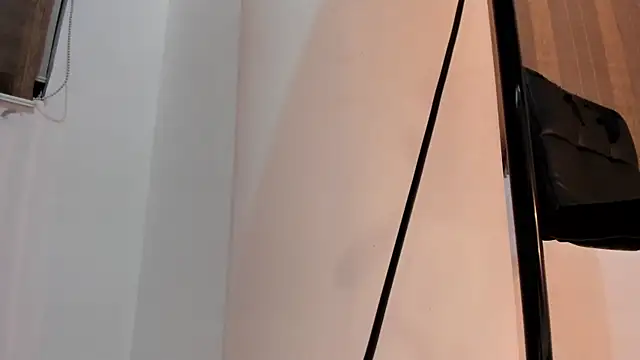 Snapshot of MiaHertz chatting on 02.20.26 MiaHertz online show from 02.20.26