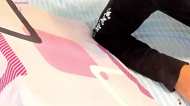 ParanoidTemptaion  online show from 09.12.25