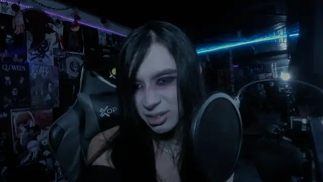 Snapshot of rotten_dreams chatting on 02.23.25 rotten dreams online show from 02.23.25