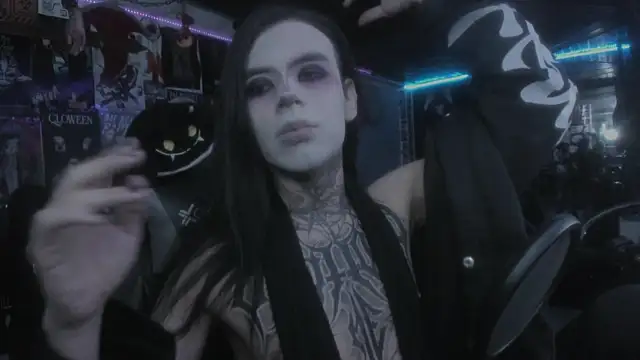 Snapshot of rotten_dreams chatting on 03.22.25 rotten dreams online show from 03.22.25