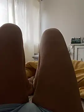 Snapshot of DeboraXporn chatting on 11.08.25 DeboraXporn online show from 11.08.25