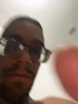 Snapshot of Diegodelicia chatting on 04.19.26 Diegodelicia online show from 04.19.26