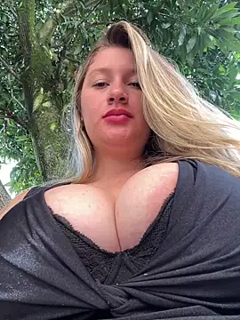 Snapshot of aurora_coldd chatting on 02.07.26 aurora coldd online show from 02.07.26