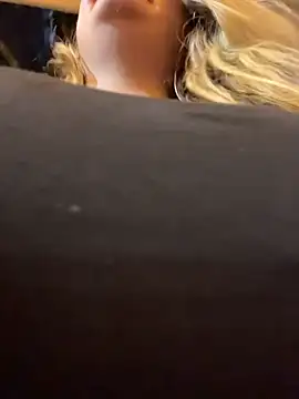 Snapshot of aurora_coldd chatting on 02.26.26 aurora coldd online show from 02.26.26