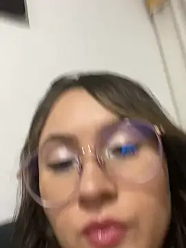 Snapshot of ValentinaOrtiz3 chatting on 02.24.25 ValentinaOrtiz3 online show from 02.24.25