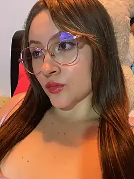 Snapshot of ValentinaOrtiz3 chatting on 03.05.25 ValentinaOrtiz3 online show from 03.05.25