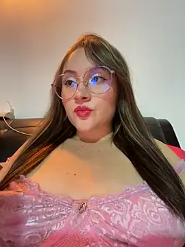 Snapshot of ValentinaOrtiz3 chatting on 03.09.25 ValentinaOrtiz3 online show from 03.09.25