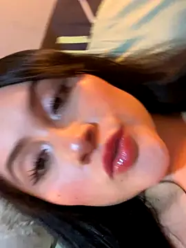 Snapshot of ValentinaOrtiz3 chatting on 09.27.25 ValentinaOrtiz3 online show from 09.27.25