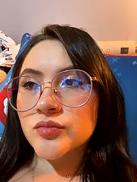 ValentinaOrtiz3 online show from 10.23.25