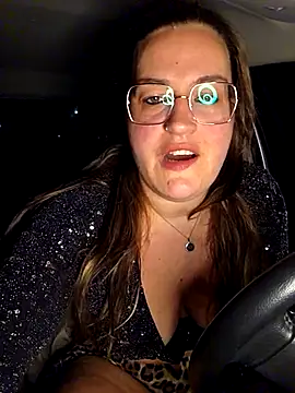 justtess online show from 11.21.25