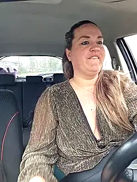 Snapshot of justtess chatting on 02.16.26 justtess online show from 02.16.26