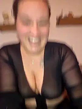 Snapshot of justtess chatting on 03.06.26 justtess online show from 03.06.26