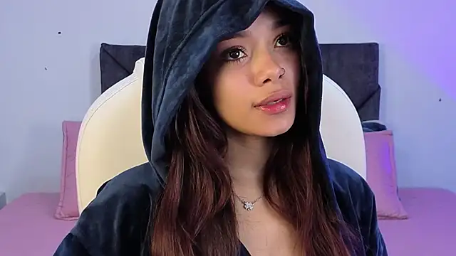 sara sharma  online show from 11.15.25