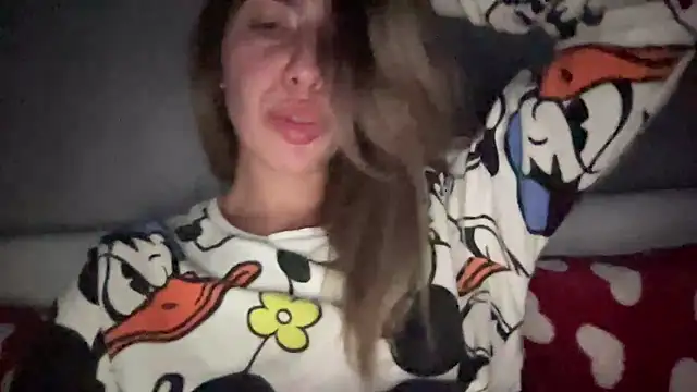 sarrah rossy online show from 11.02.25