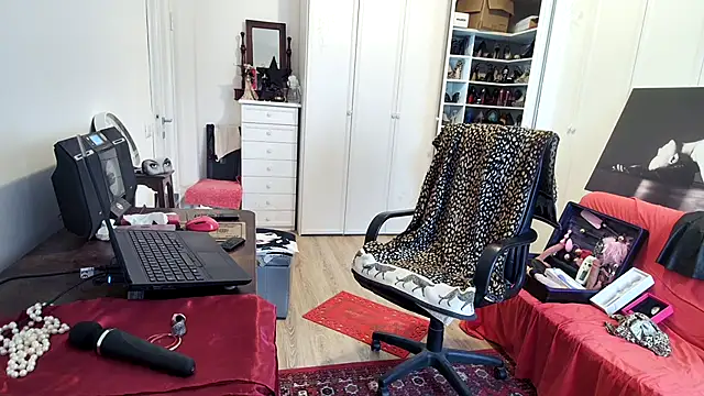 Chanel Noire online show from 01.19.26