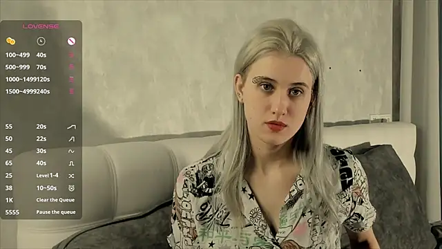 Snapshot of ConstanceBails chatting on 03.11.25 ConstanceBails online show from 03.11.25