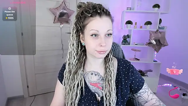 HoneySallyMoore online show from 12.06.24