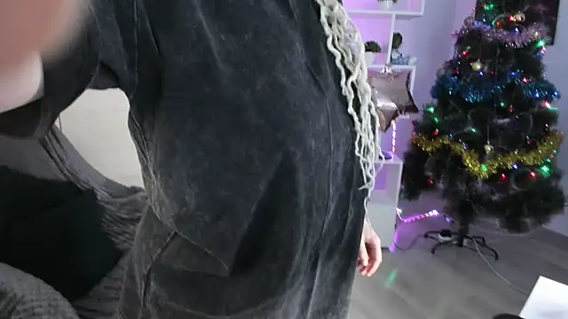 HoneySallyMoore online show from 12.21.24