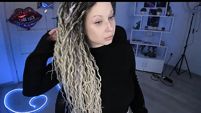 HoneySallyMoore online show from 02.13.26