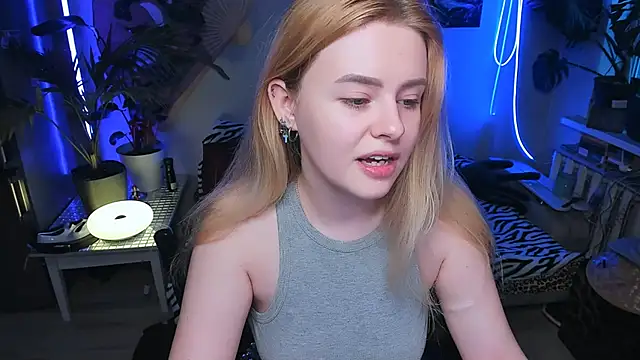 Alexa Pirs online show from 12.01.25