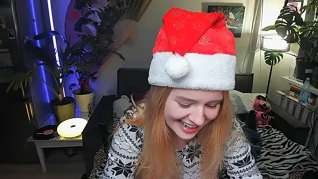 Alexa Pirs online show from 12.18.25