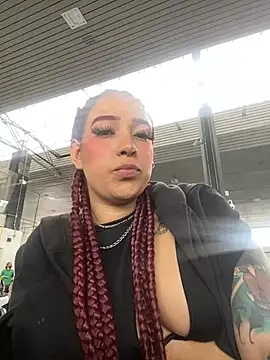 Scarlett-LS online show from 02.17.25